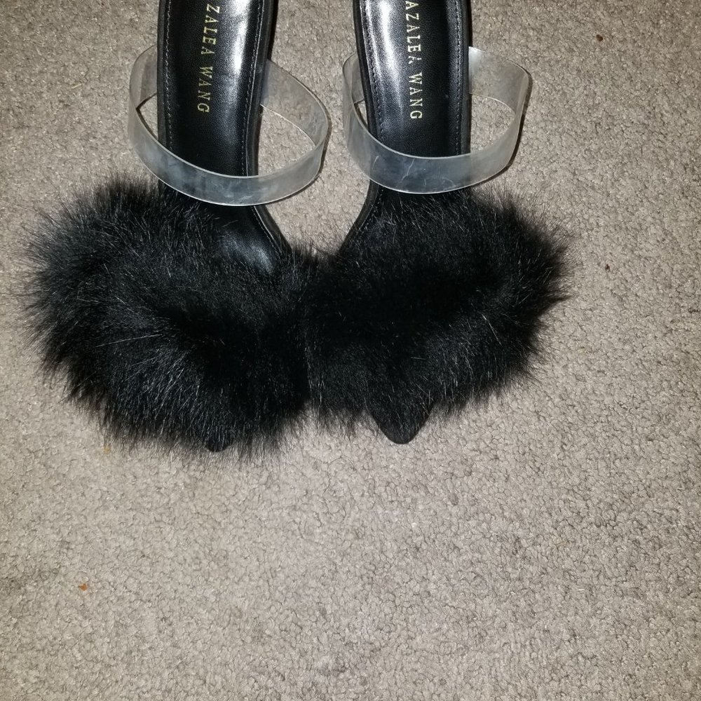 heels - Picture 3 of 4